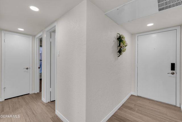 4433 N Stanton Street 317, El Paso, TX 79902