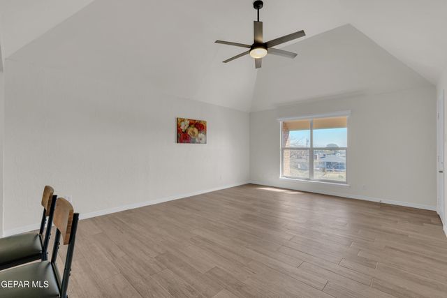4433 N Stanton Street 317, El Paso, TX 79902