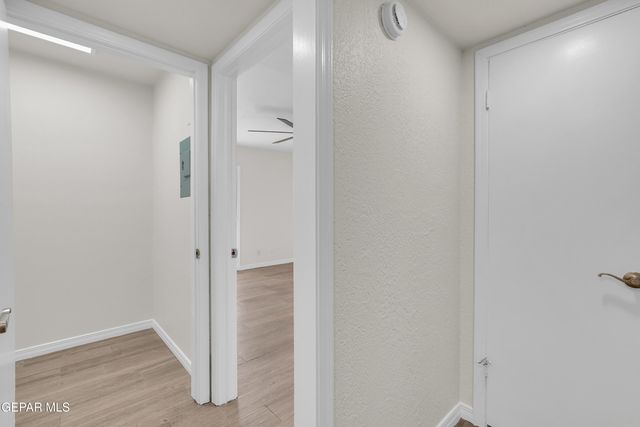 4433 N Stanton Street 317, El Paso, TX 79902