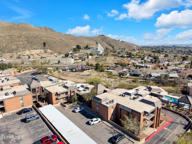 4433 N Stanton Street 317, El Paso, TX 79902