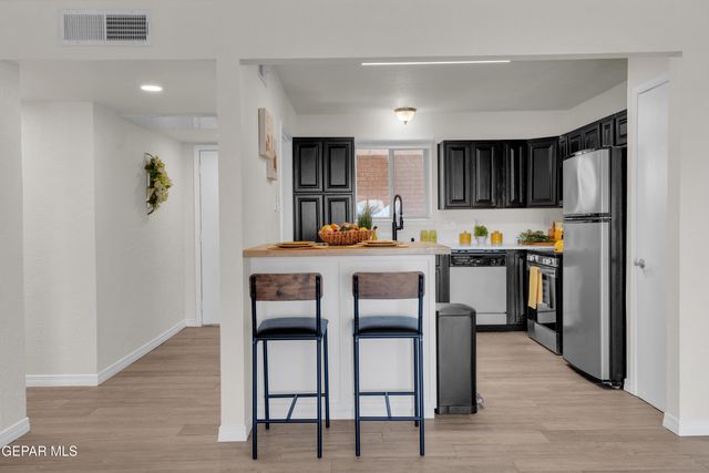 4433 N Stanton Street 317, El Paso, TX 79902