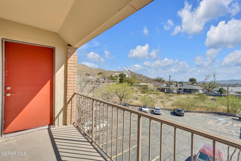 4433 N Stanton Street 317, El Paso, TX 79902