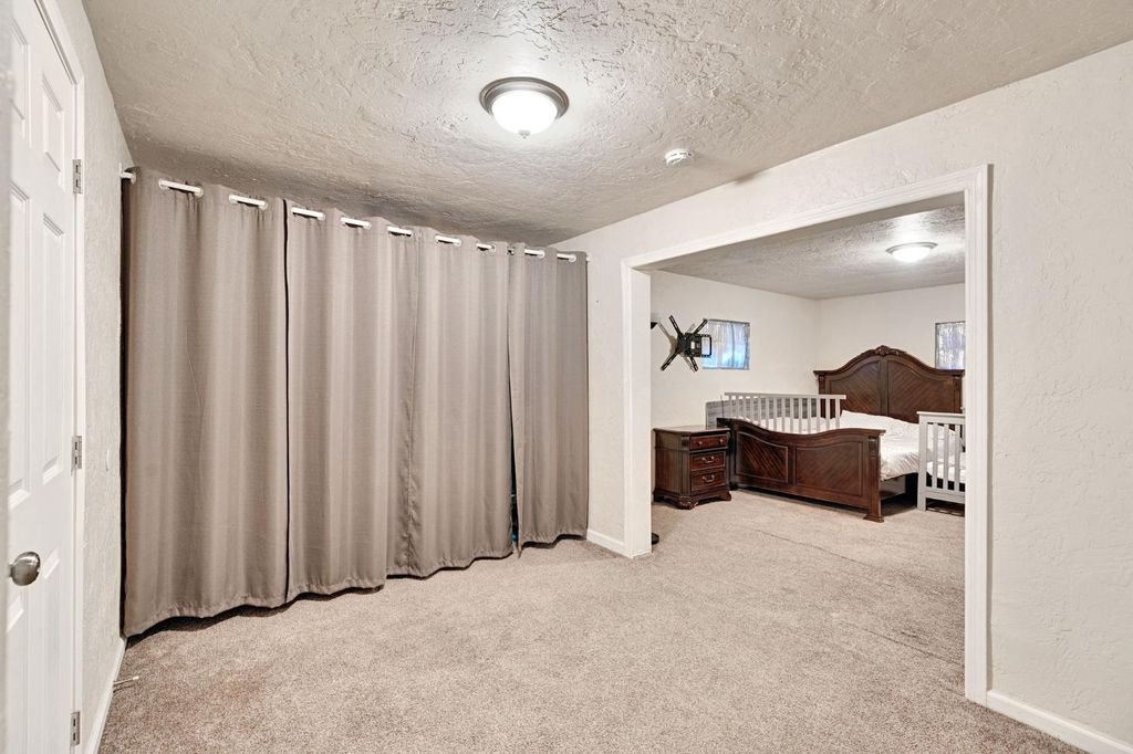 Image 19 of property listing at 3604 E Olive Avenue, Fresno, CA 93702