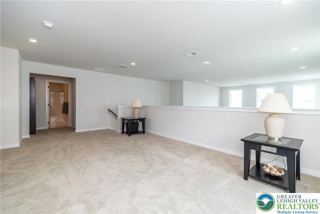 1815 Valley View Drive, South Whitehall Twp, PA 18104
