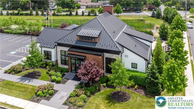 1815 Valley View Drive, South Whitehall Twp, PA 18104
