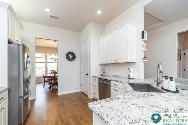 1815 Valley View Drive, South Whitehall Twp, PA 18104