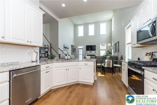 1815 Valley View Drive, South Whitehall Twp, PA 18104