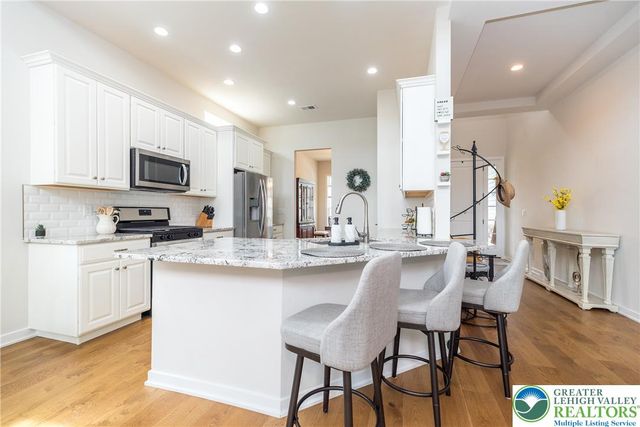 1815 Valley View Drive, South Whitehall Twp, PA 18104