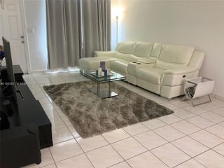 1130 11th St 3E, Miami Beach, FL 33139