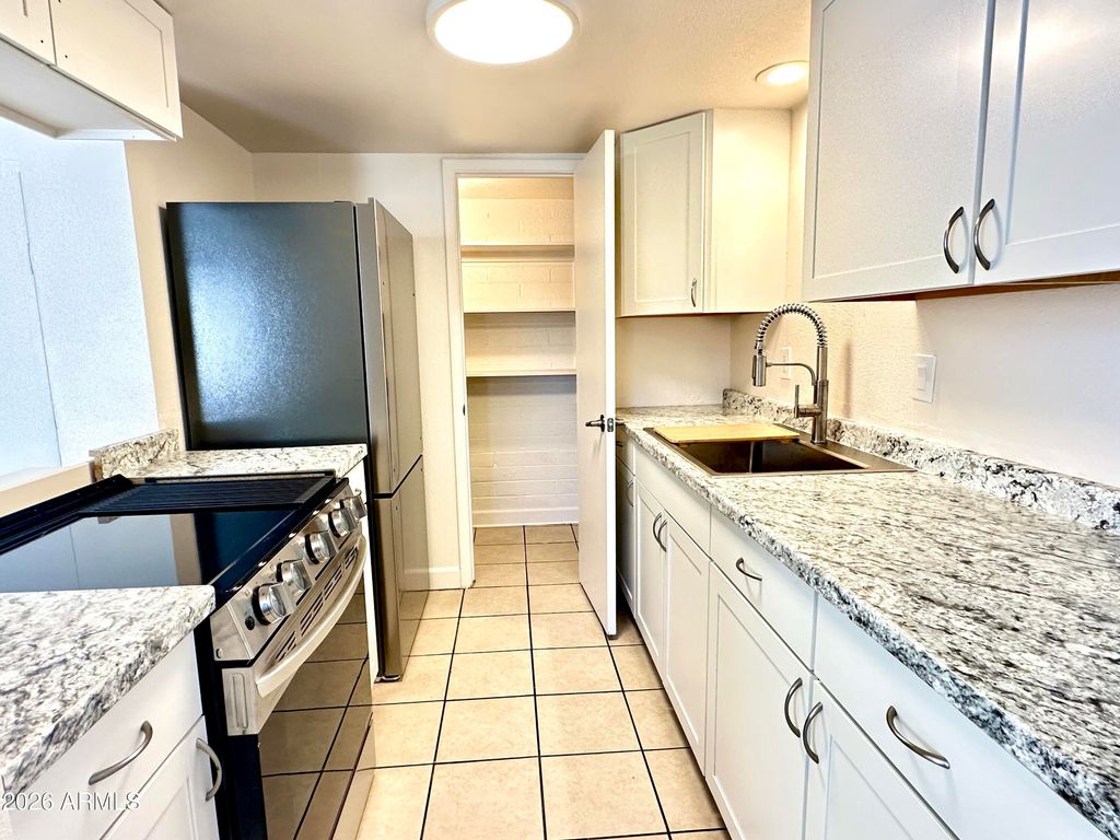 5205 N 42ND Parkway, Phoenix, AZ 85019 — photo 4