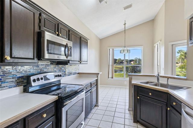 472 ARROWMOUNT PLACE, Lake Mary, FL 32746