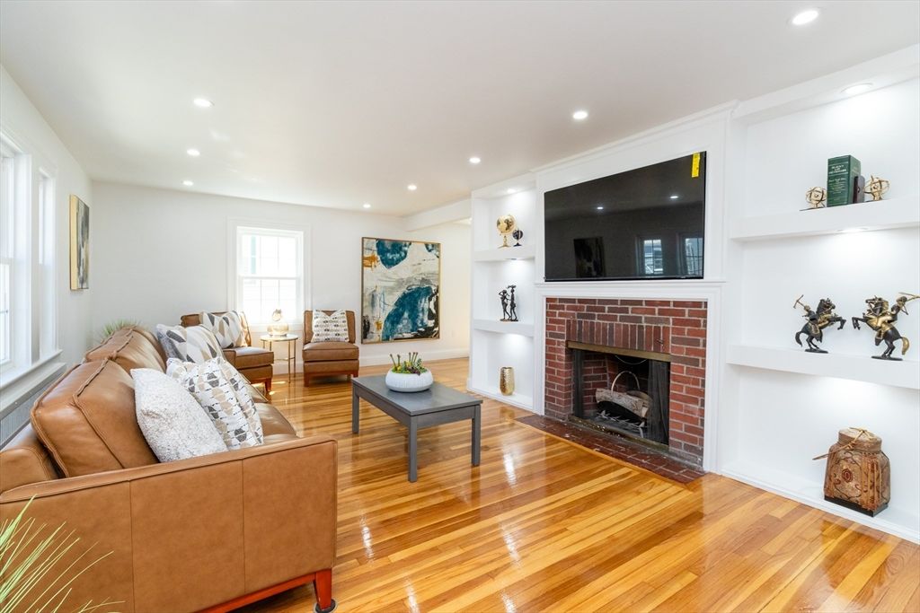 27 Ellison Ave, Boston, MA 02126