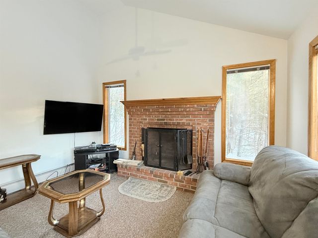 32 Plumley Avenue, Ludlow, VT 05149