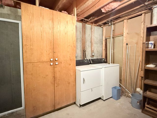 32 Plumley Avenue, Ludlow, VT 05149