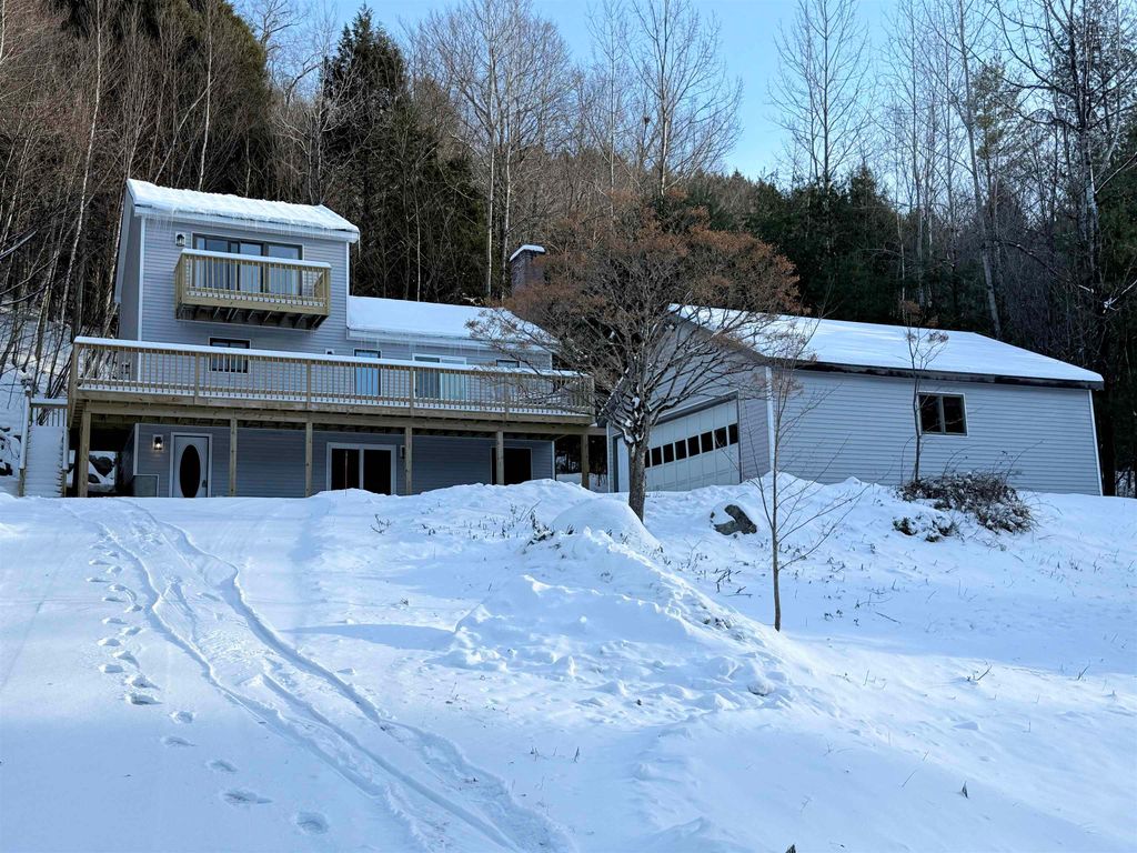 32 Plumley Avenue, Ludlow, VT 05149