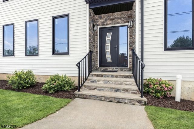 237 S Main St, Raritan Twp., NJ 08822