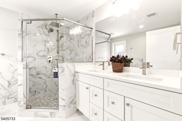 237 S Main St, Raritan Twp., NJ 08822