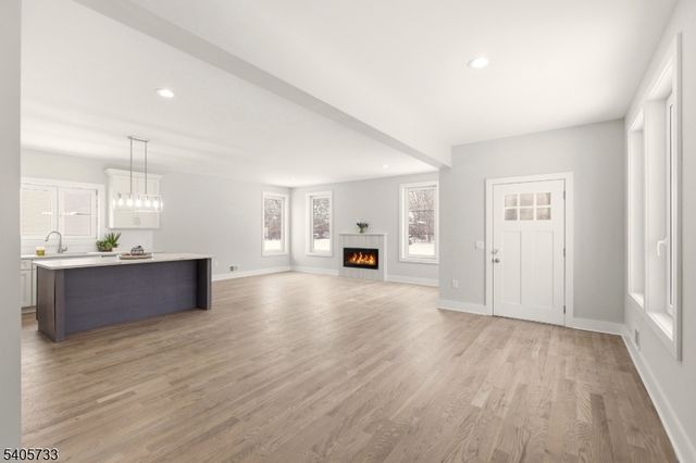 237 S Main St, Raritan Twp., NJ 08822