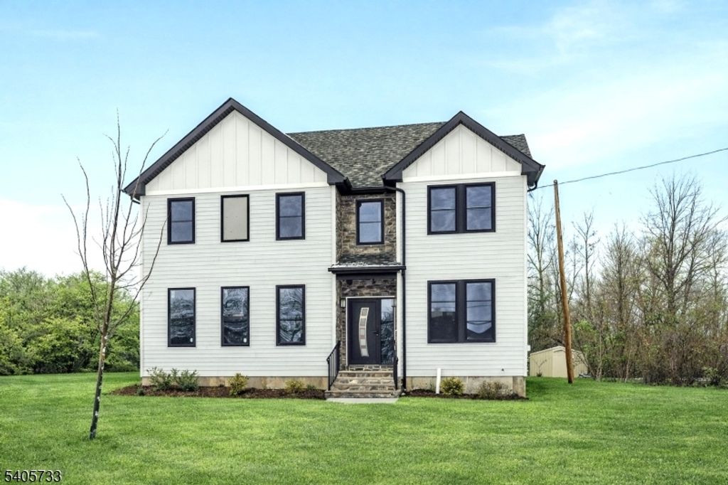 237 S Main St, Raritan Twp., NJ 08822