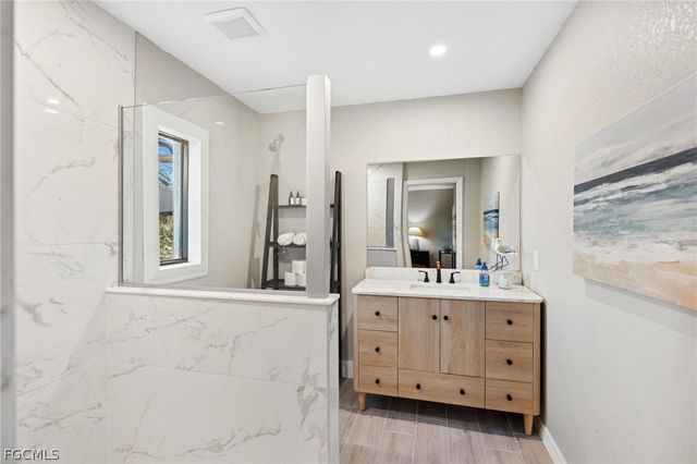 1940 Pennsylvania AVE, Englewood, FL 34224