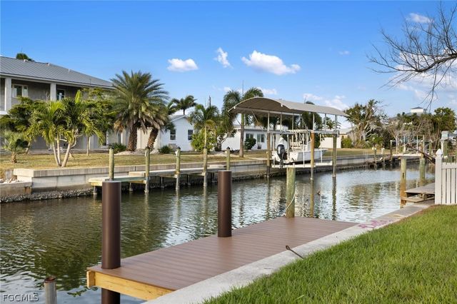 1940 Pennsylvania AVE, Englewood, FL 34224