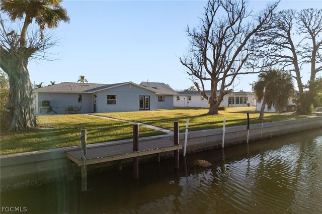 1940 Pennsylvania AVE, Englewood, FL 34224