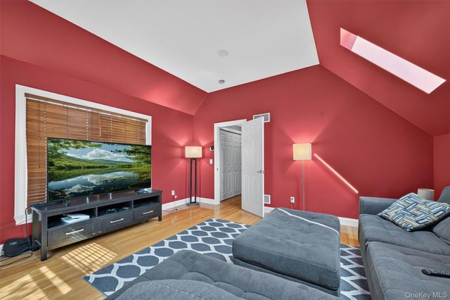 3 Harvey Way, Newburgh, NY 12550