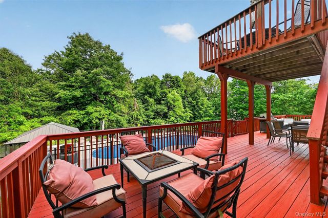 3 Harvey Way, Newburgh, NY 12550