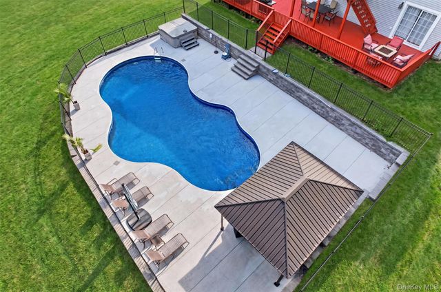 3 Harvey Way, Newburgh, NY 12550