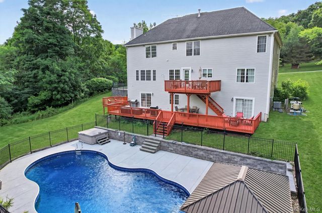 3 Harvey Way, Newburgh, NY 12550