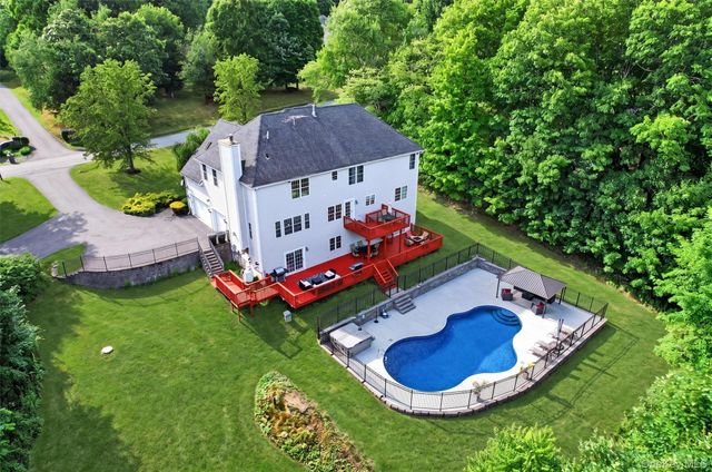 3 Harvey Way, Newburgh, NY 12550
