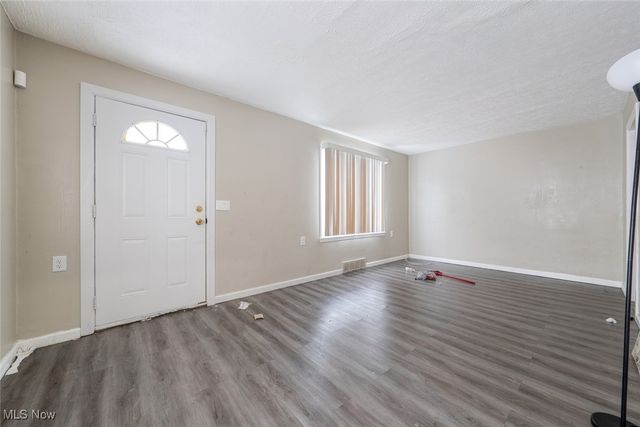 18851 Raymond Street, Maple Heights, OH 44137