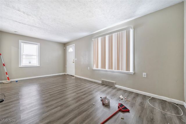 18851 Raymond Street, Maple Heights, OH 44137