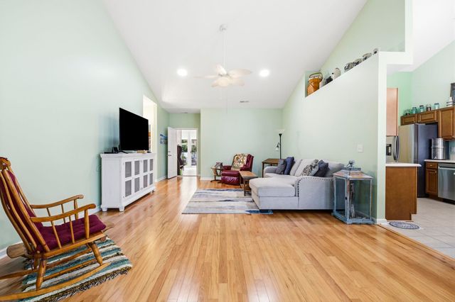 284 Archdale St., Myrtle Beach, SC 29588