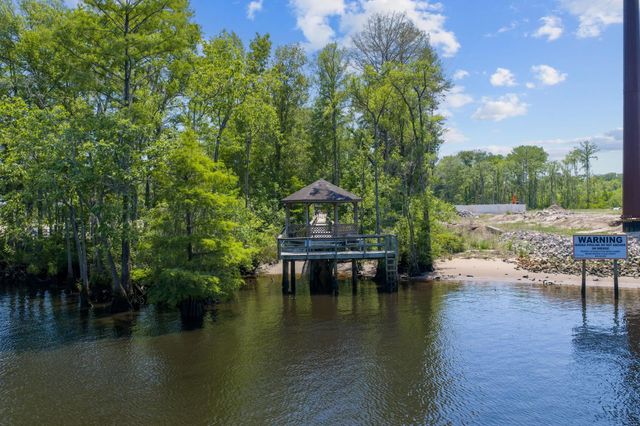 284 Archdale St., Myrtle Beach, SC 29588