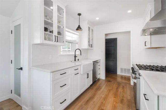 22031 W Galvez Street, Woodland Hills, CA 91364