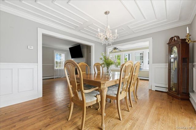 17 Norman Avenue, Amityville, NY 11701
