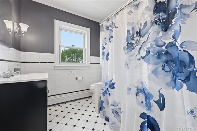 17 Norman Avenue, Amityville, NY 11701