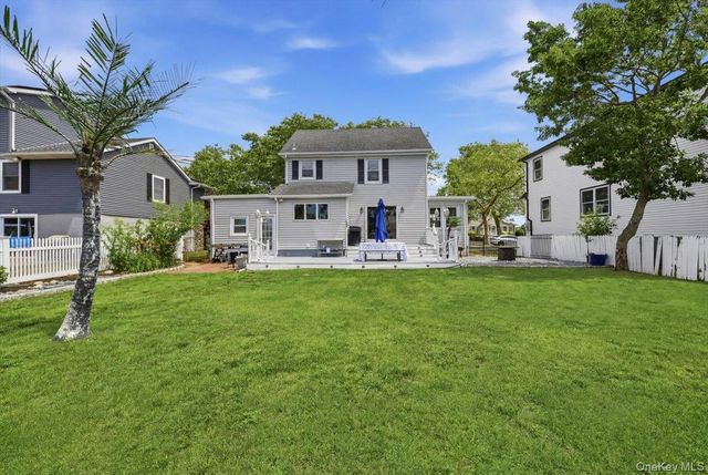 17 Norman Avenue, Amityville, NY 11701
