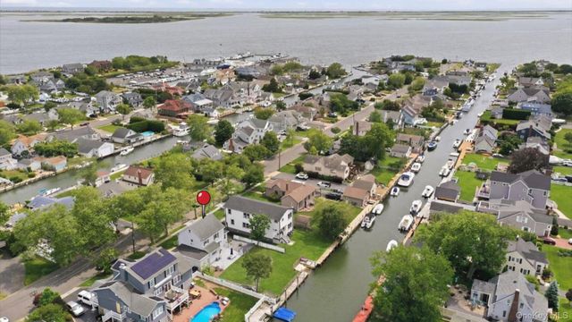 17 Norman Avenue, Amityville, NY 11701