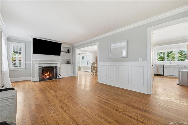 17 Norman Avenue, Amityville, NY 11701