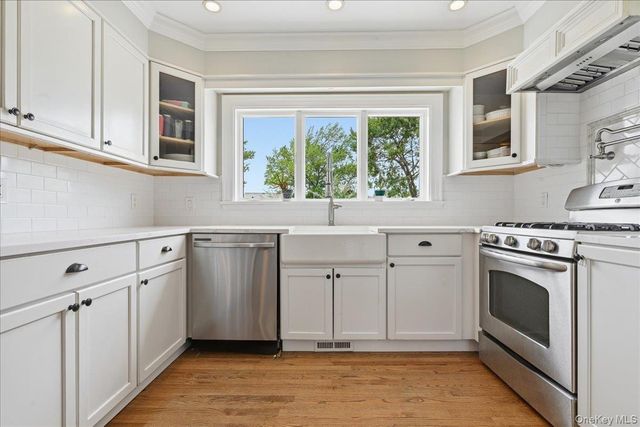 17 Norman Avenue, Amityville, NY 11701
