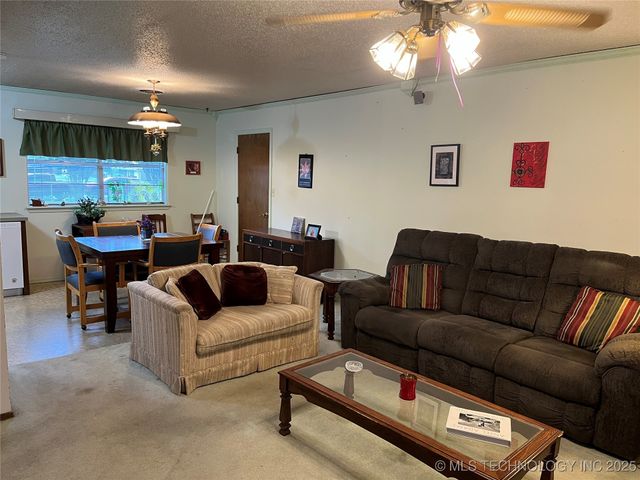 201 NE 18th Avenue, Durant, OK 74701