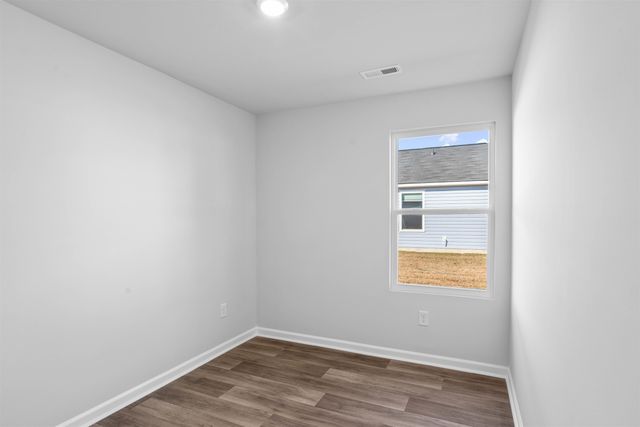 256 Pleasant Valley Dr, Loris, SC 29569