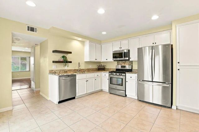 10890 Macouba Place, San Diego, CA 92124