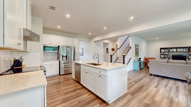 3428 Pepper Glendale Dr, Murfreesboro, TN 37128