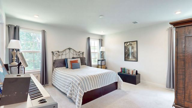 3428 Pepper Glendale Dr, Murfreesboro, TN 37128
