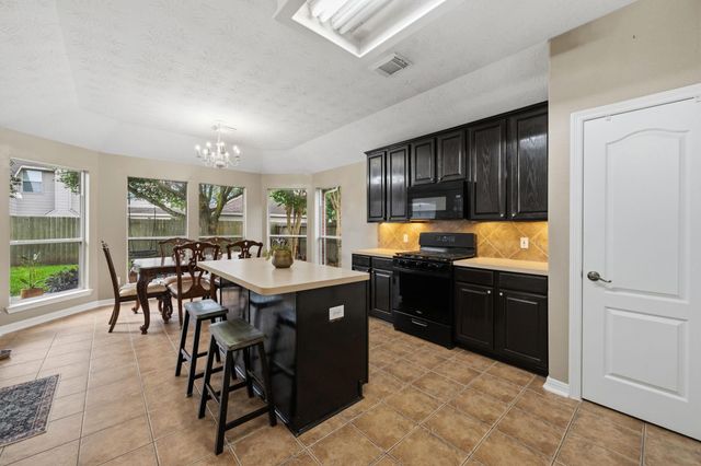8218 Shady Ace Lane, Humble, TX 77346