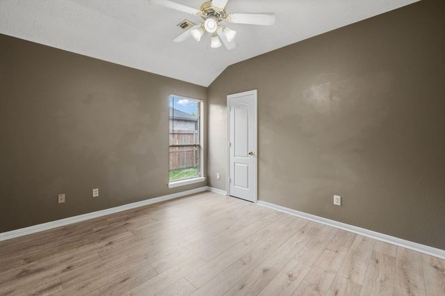 8218 Shady Ace Lane, Humble, TX 77346