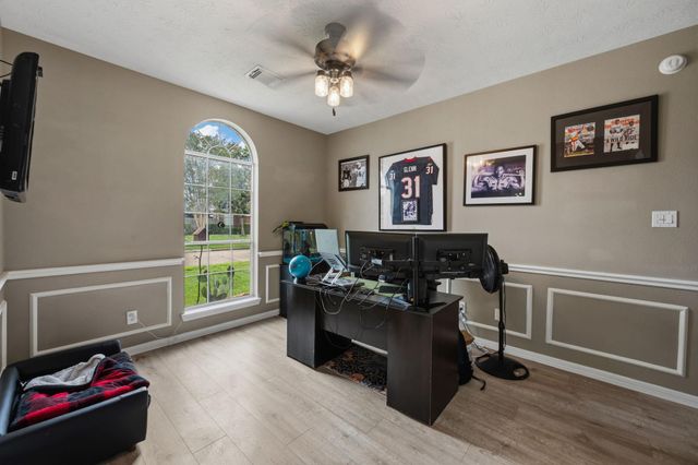 8218 Shady Ace Lane, Humble, TX 77346